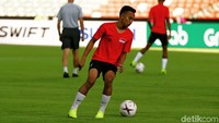 Sesi latihan timnas Singapura tertutup untuk umum. 