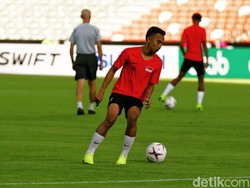 Sesi latihan timnas Singapura tertutup untuk umum. 