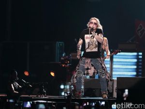 Lirik Lagu November Rain Guns N Roses Lengkap Terjemahannya Lirik Lagu November Rain Guns N Roses Lengkap Terjemahannya
