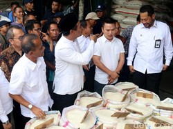 Mentan dan Buwas Diceletuki Pedagang soal Mahalnya Harga Beras