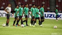 Indonesia dan Singapura tergabung di Grup B Piala AFF.
