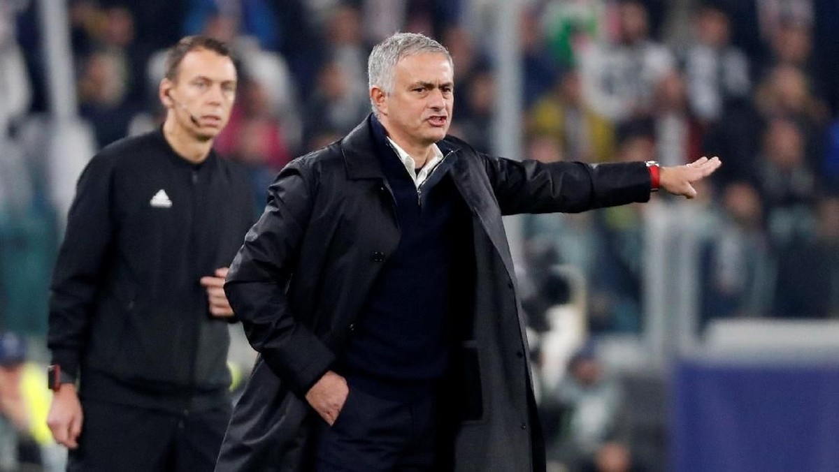 Manajer MU Jose Mourinho (REUTERS/Stefano Rellandini)