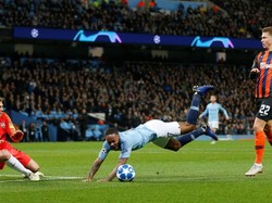 Sterling Kesandung, City Dapat Hadiah Penalti