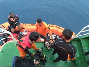 Penyelam Basarnas Masih Temukan Bagian Tubuh Korban Lion PK-LQP