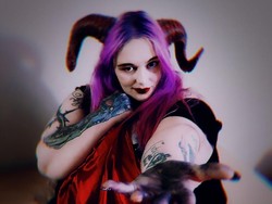 Wanita Ini Nggak Mau Berhenti Makan Sebelum Jadi yang Terberat di Dunia