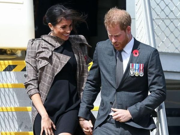 Fashion Fails! Momen Meghan Markle & Kate Middleton Alami Malfungsi Busana