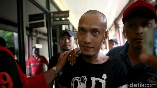 Ini Rohandi Pelaku Penyerangan Polsek Penjaringan yang Depresi