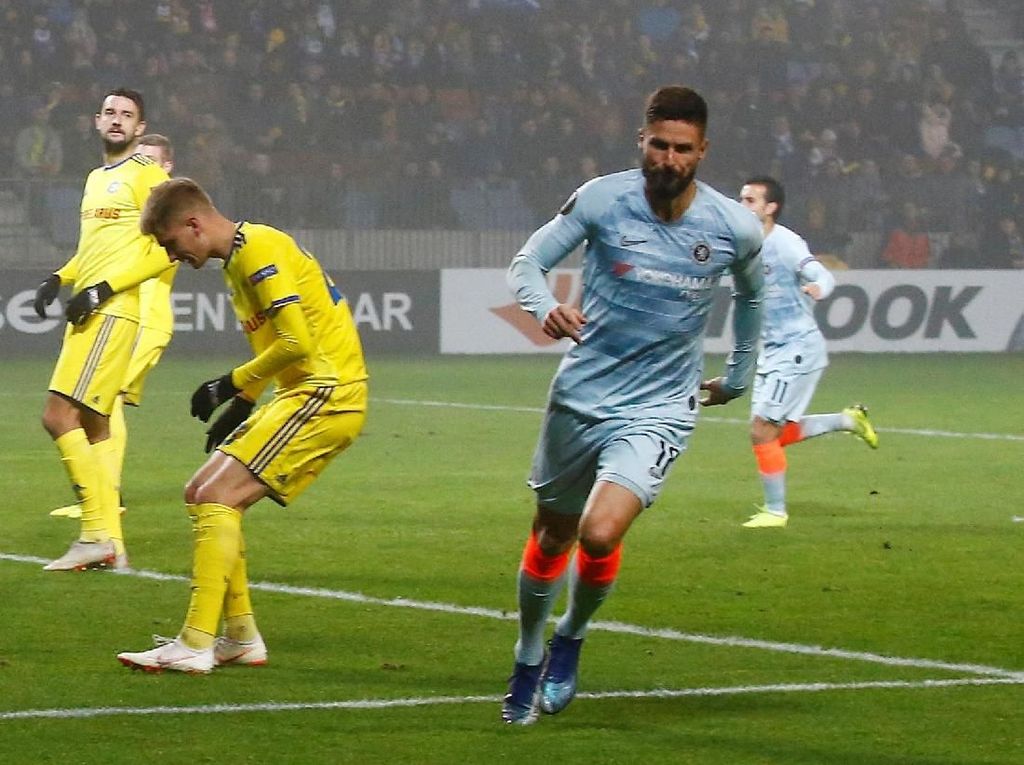Giroud Bantah Akan Tinggalkan Chelsea Giroud Bantah Akan Tinggalkan Chelsea