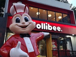 Terharu! Maskot Restoran Ini Hibur Pria Down Syndrome yang Makan Sendirian