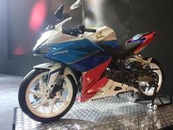 Modifikasi Motor dengan Stiker Bisa Hanguskan Garansi Pabrikan?