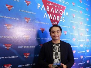 Dipha Barus Jadi DJ of The Year di Paranoia Awards 2018