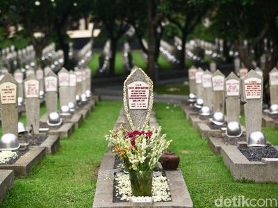 TMP Kalibata Bersolek Sambut Hari Pahlawan