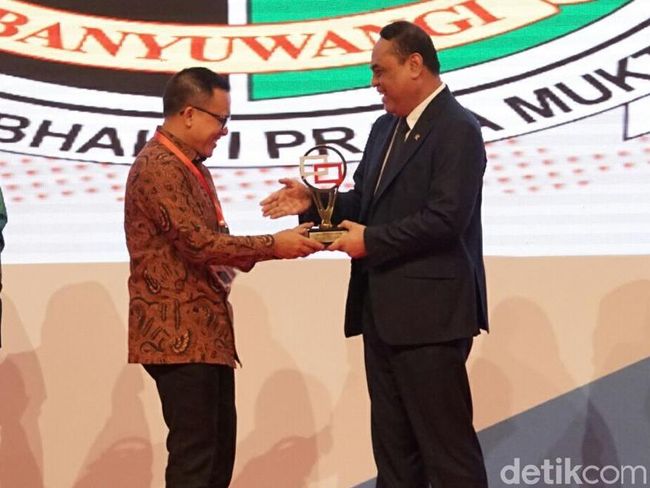Banyuwangi Raih Top 10 Pengaduan Pelayanan Publik Kemenpan-RB Banyuwangi Raih Top 10 Pengaduan Pelayanan Publik Kemenpan-RB
