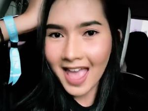 Soraya Rasyid Angkat Bicara soal Video Syur Mirip Dirinya Soraya Rasyid Angkat Bicara soal Video Syur Mirip Dirinya