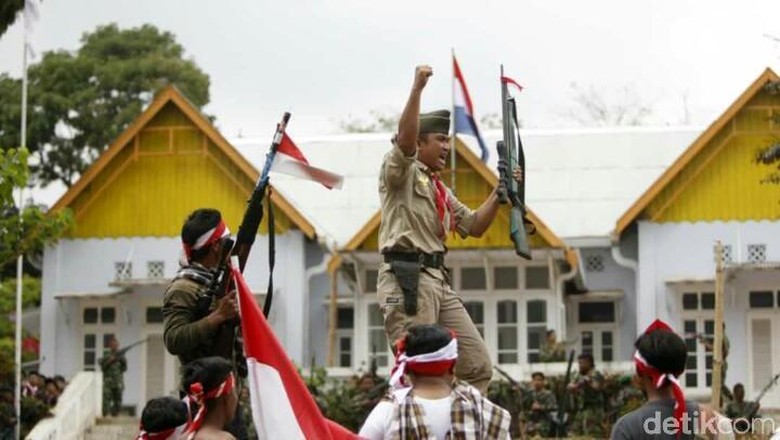 Mencari Pahlawan Generasi Milenial Mencari Pahlawan Generasi Milenial