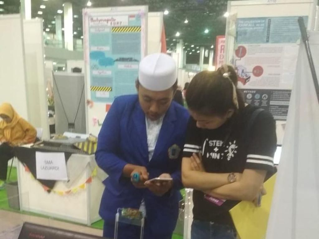 Santri Probolinggo Harumkan Indonesia di Ajang Sains Malaysia Santri Probolinggo Harumkan Indonesia di Ajang Sains Malaysia