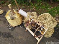 Geliat Perajin Tali Tambang di Kampung Saguling Kolot Ciamis