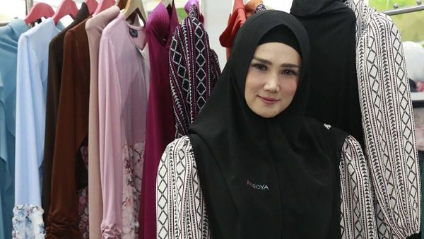 Mulan Jameela Ogah Komentari Pernikahan Maia Estianty