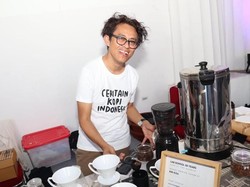 Riri Riza Tuntut Pemeran Film Bebas Semirip Mungkin dengan Sunny