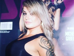 Rebutan Selempang Juara, Wanita Ini Bikin Rusuh di Kontes Bokong Terseksi