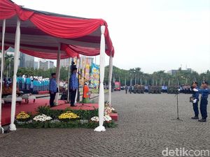 Anies Jadi Inspektur Upacara Peringatan Hari Pahlawan di Monas