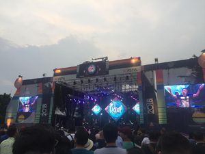 Keren! Lihat Aksi Anang Cs di Panggung The 90s Festival