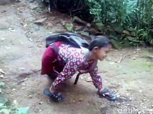 Kisah Adul, Merangkak ke Sekolah dan Terkabul Jumpa Jokowi Kisah Adul, Merangkak ke Sekolah dan Terkabul Jumpa Jokowi