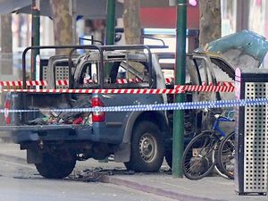 Pelaku Penikaman di Melbourne Dikenal oleh Intelijen Australia Pelaku Penikaman di Melbourne Dikenal oleh Intelijen Australia