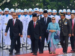 JK Jadi Inspektur Upacara Hari Pahlawan di TMP Kalibata