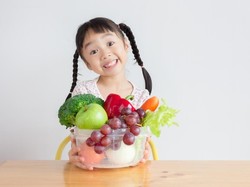 Nutrisi Tepat untuk Bantu Tingkatkan Daya Tahan Tubuh Anak