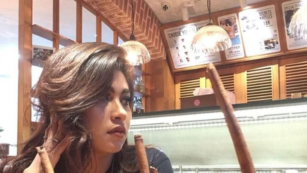 Ini Barbie Nouva, Sahabat Miyabi yang Suka Makan Salmon Ini Barbie Nouva, Sahabat Miyabi yang Suka Makan Salmon