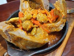 Bakso Mercon Berjejalan Rawit di 5 Tempat Ini Bikin Bibir Jontor! Bakso Mercon Berjejalan Rawit di 5 Tempat Ini Bikin Bibir Jontor!
