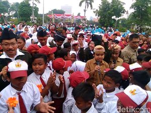 Pesan Wali Kota Risma untuk Anak-anak Surabaya di Hari Pahlawan