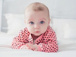 90 Nama Bayi Perempuan Modern 2021 Awalan A Hingga O