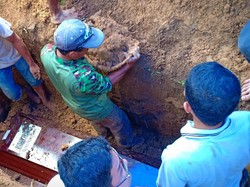 Hujan Air Mata Lepas Pegawai Pajak Korban Lion Air Dimakamkan