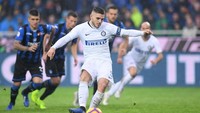 Inter dapat banyak tekanan di babak pertama. Tapi mereka malah bisa menyamakan kedudukan di awal babak kedua melalui tendangan penalti Mauro Icardi di menit 47 (REUTERS/Alberto Lingria)