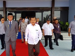 Wapres JK Bertolak ke Palu, Akan Rapat Soal Rehabilitasi Sulteng