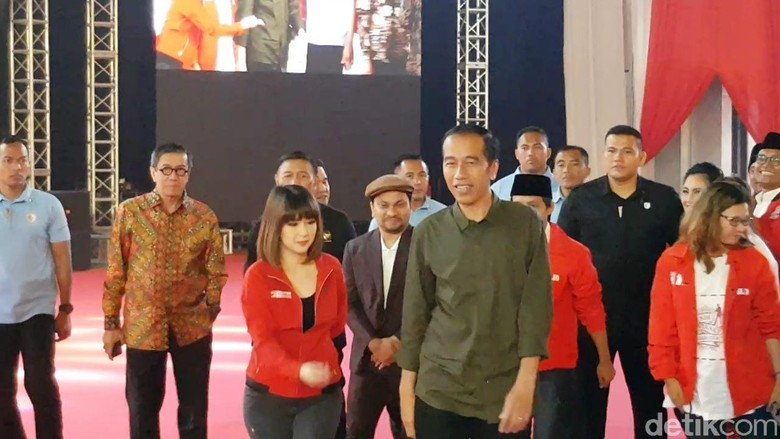 Jokowi: Ada dari Dalam Negeri Yang Menakut-nakuti Rakyat