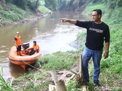 Anies akan Cek Legalitas Rumah Warga Bantaran Kali di Pademangan
