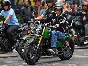 Gaya Jokowi Naik Motor Listrik dan Motor Modif, Kerenan Mana? Gaya Jokowi Naik Motor Listrik dan Motor Modif, Kerenan Mana?