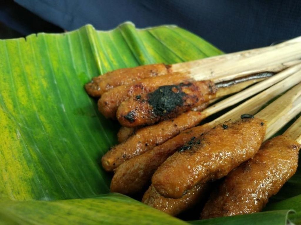 6 Kuliner yang Siap Goyang Lidah Wisatawan di Lombok 6 Kuliner yang Siap Goyang Lidah Wisatawan di Lombok