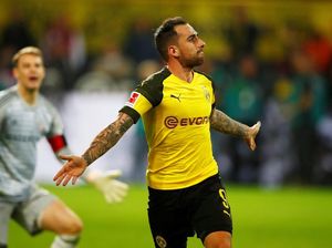 Paco Alcacer Kini Pemain Dortmund Sepenuhnya