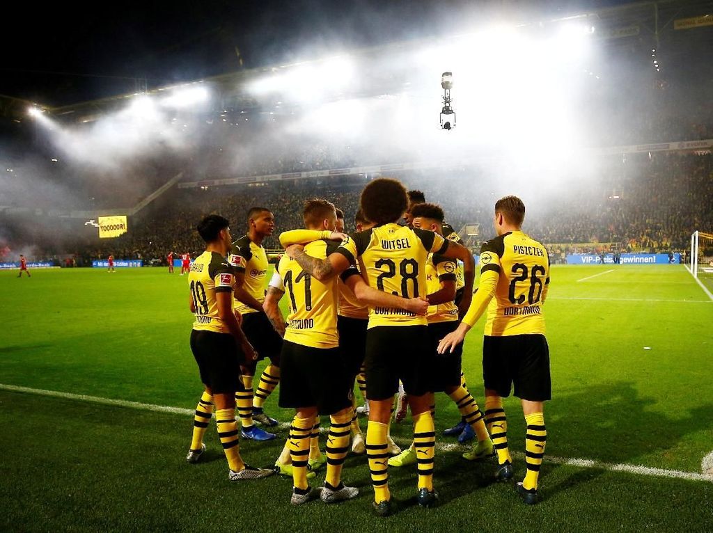 Kalahkan Bayern, Saatnya Dortmund Menangi Trofi?