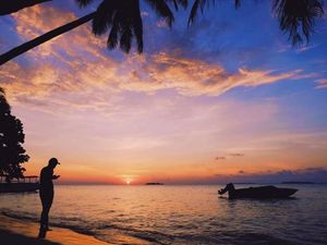 Tergoda Sunset di Karimunjawa Tergoda Sunset di Karimunjawa