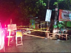 Longsor, Jalan Setu Cipayung Arah Bekasi Masih Ditutup untuk Mobil