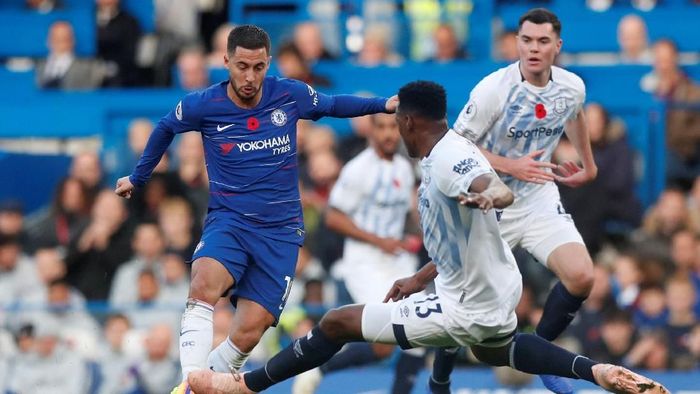 Eden Hazard tak memikirkan soal pindah. (Foto: Peter Cziborra/Actions Images via Reuters) Eden Hazard tak memikirkan soal pindah. (Foto: Peter Cziborra/Actions Images via Reuters)
