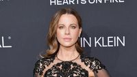 Pesona Kate Beckinsale yang Kabarnya Dekat dengan Pete Davidson
