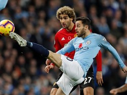 Bernardo Silva tampil cemerlang membawa Manchester City menang 3-1 atas Manchester United lewat sumbangan dua assist. (REUTERS)