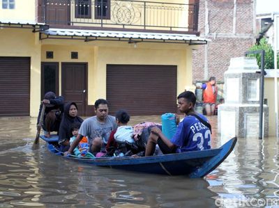 Banjir Rendam Wilayah Dayeuhkolot, Ratusan Warga Mengungsi