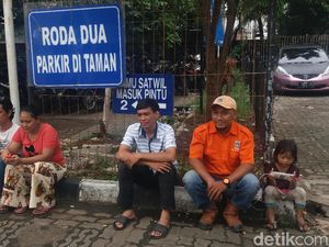 ABG Cengtri yang Nyelonong ke Tol Tomang Izin ke Ortu Beli Makan